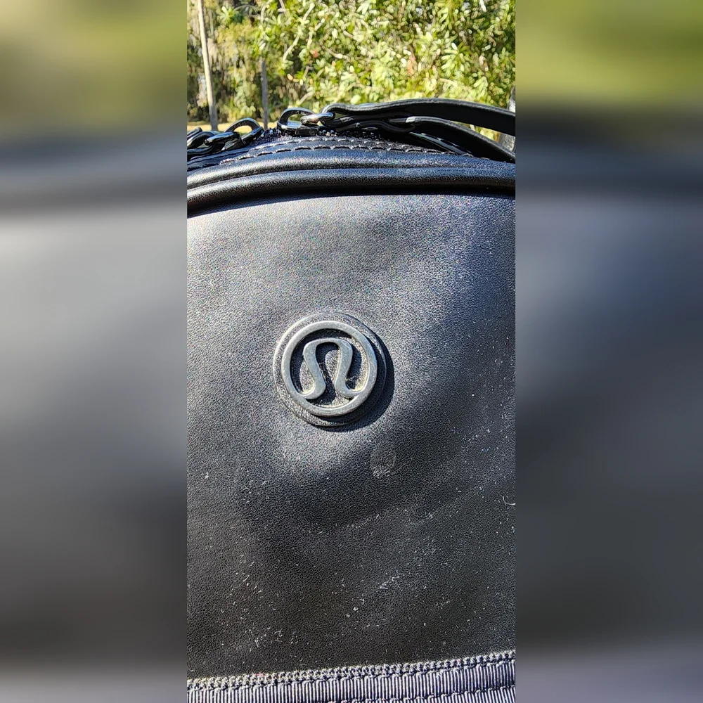 Lululemon Athletica Sleek Baby Bag